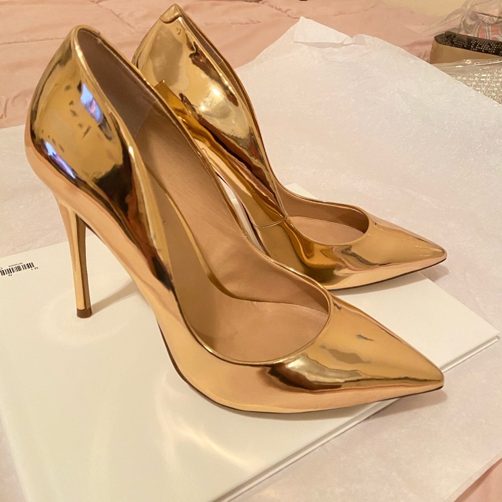 Absolutely gorgeous pair of heels 👠 🥰 size 8.5 - Picture 1 of 5